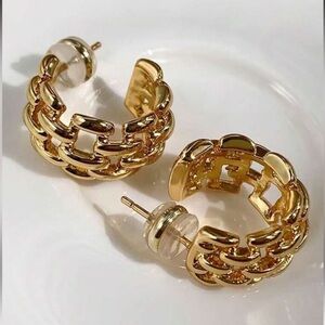 Gold Sculpted Chain Hoop Earrings
